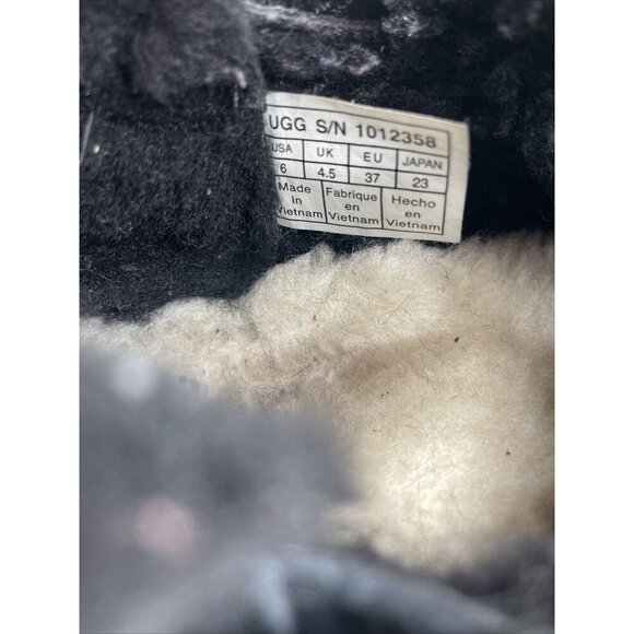 UGG Black Suede Bootie Shearling Women’s 6 Winter Boot - Picture 6 of 9